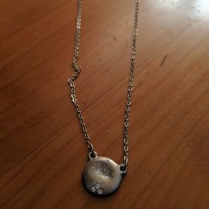 Short circle necklace